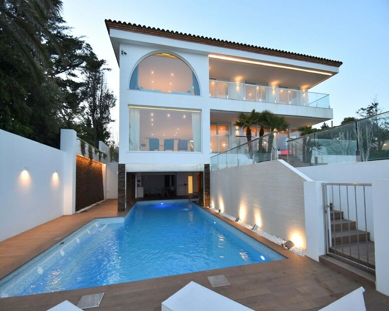 Villa Gaud� Vilanova House