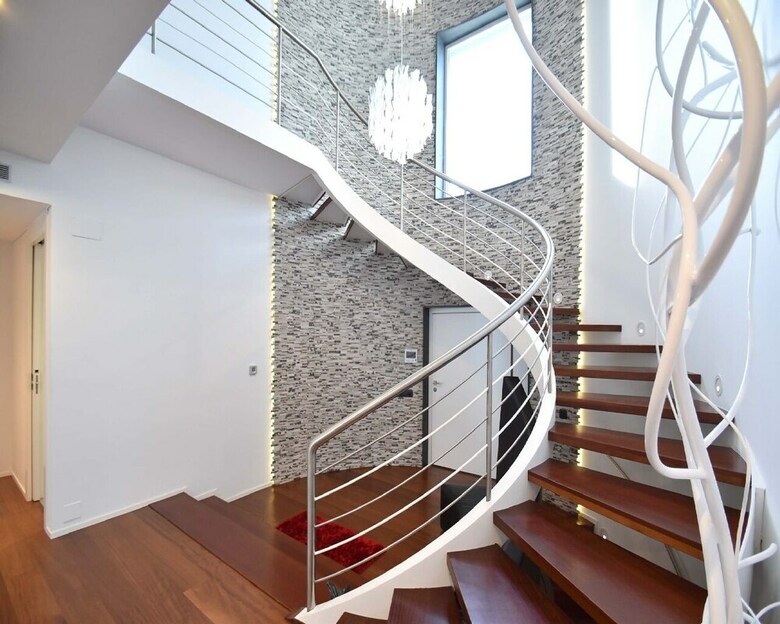 Villa Gaud� Vilanova House