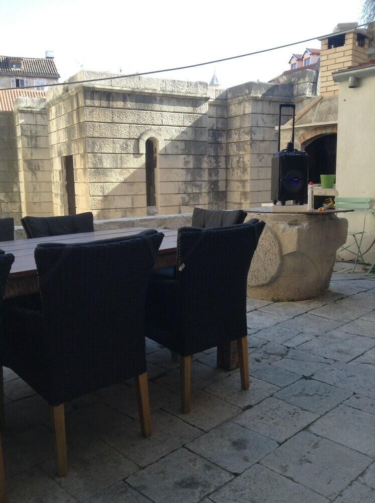 Apartamentos Madona Top Center