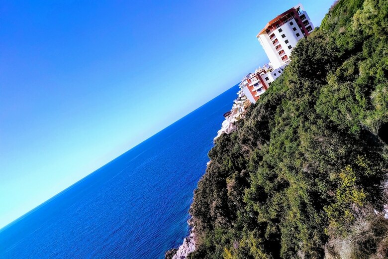 Apart Hotel Dollaku