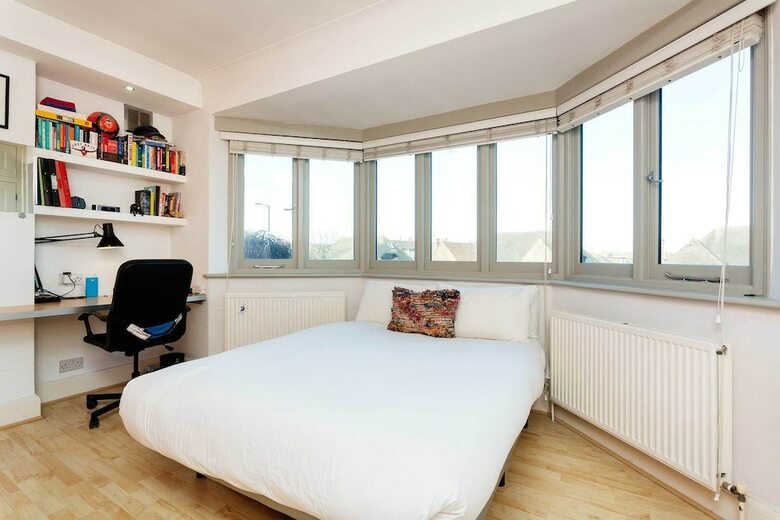 Richmond Road Retreat