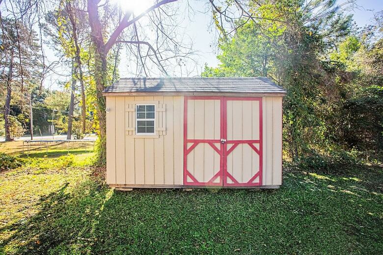The Broadfoot Bungalow