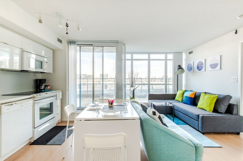 Skytree - Condos In Heart Of Downtown