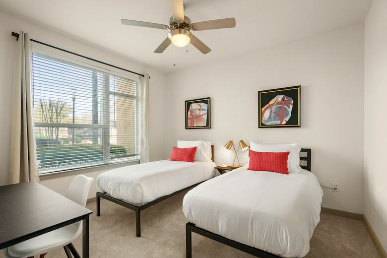 Kasa Dallas Medical District Apartments