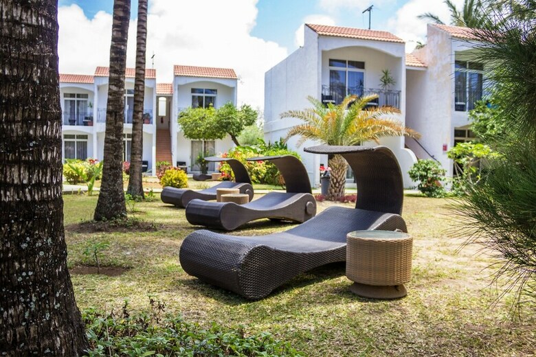 Hotel H�tel Des 2 Mondes