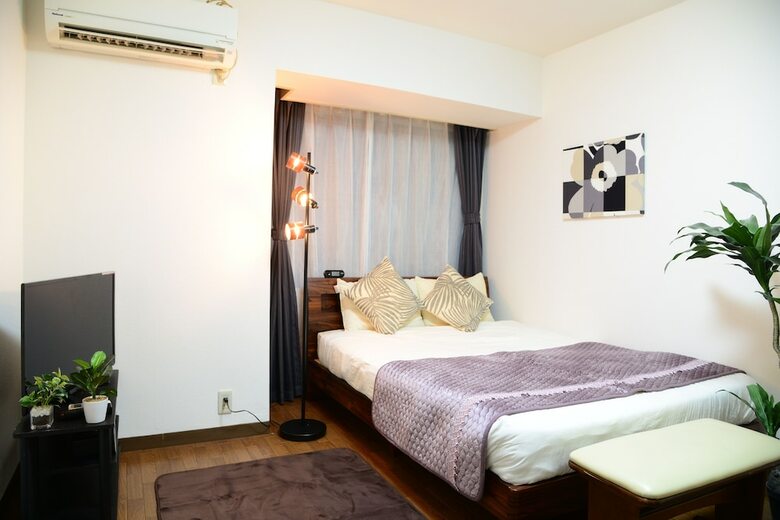 Shinjuku Okubo Apartment