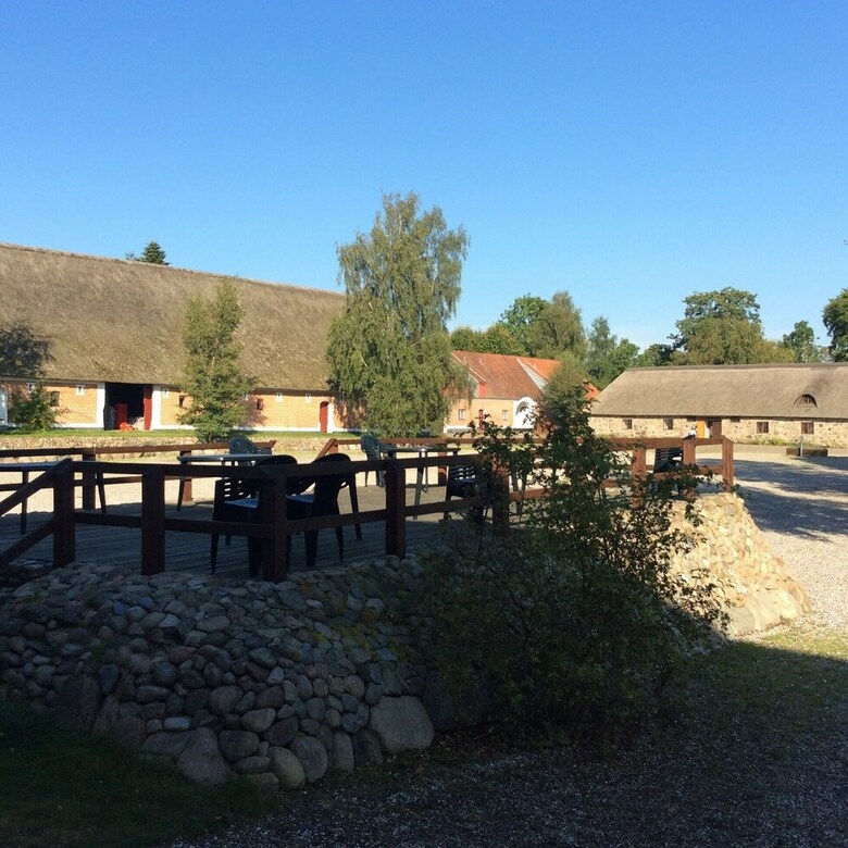 Hotel Sostrup Slot Og Kloster