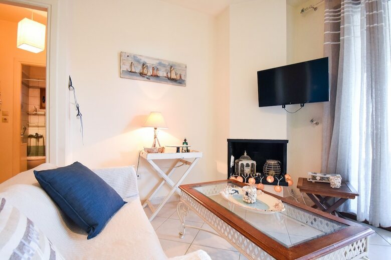 Areos Galaxy Apartments With Beach View