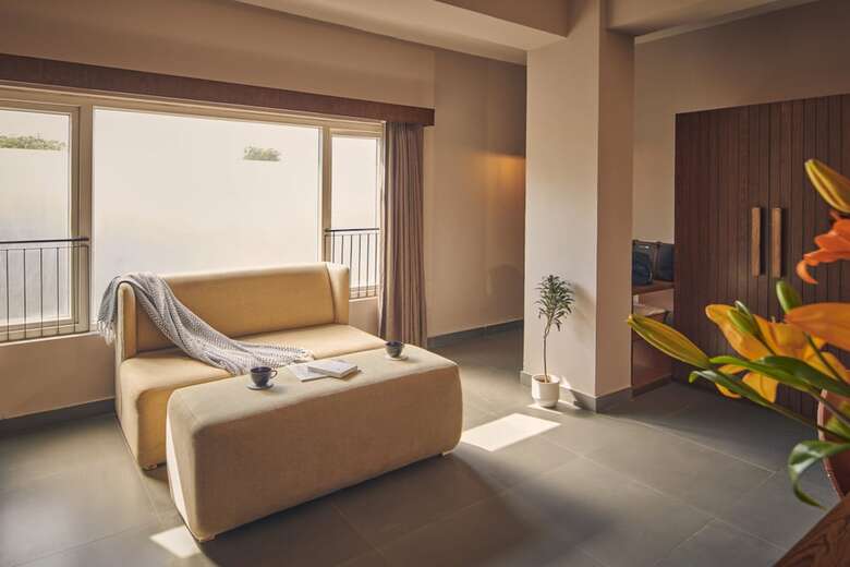 Hostal Minimalist Poshtel And Suites