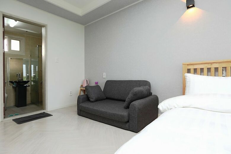Horang Horang Pension