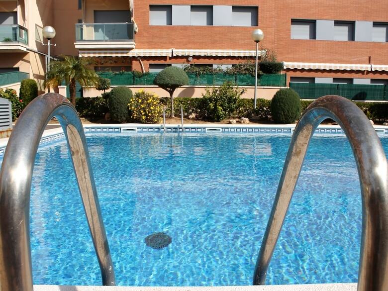 Suitur Beach Apartment With Pool