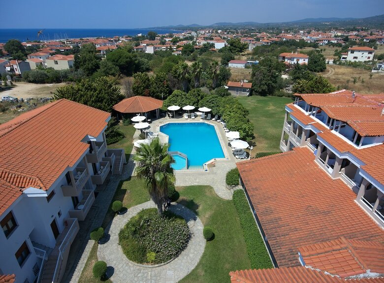 Hotel Acrotel Lily Ann Village
