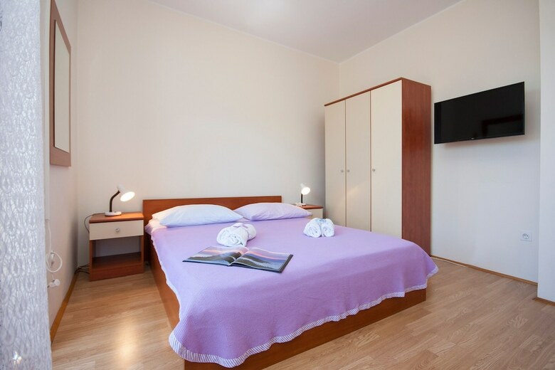 Hotel Apartments & Rooms Mikelin