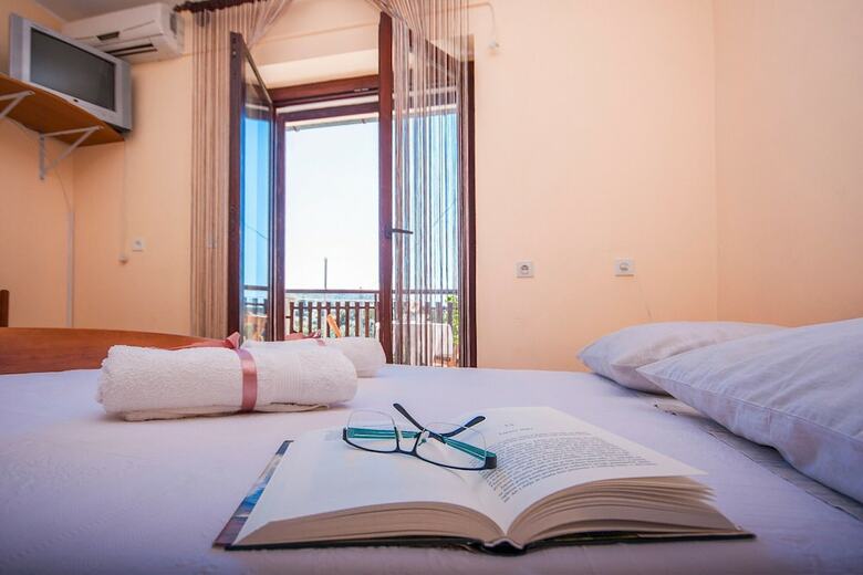 Hotel Apartments & Rooms Mikelin