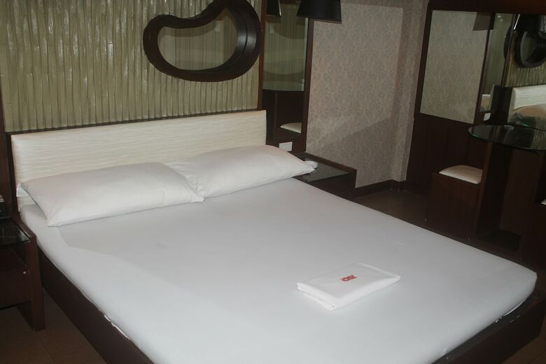 Hotel Victoria Court Gil Puyat