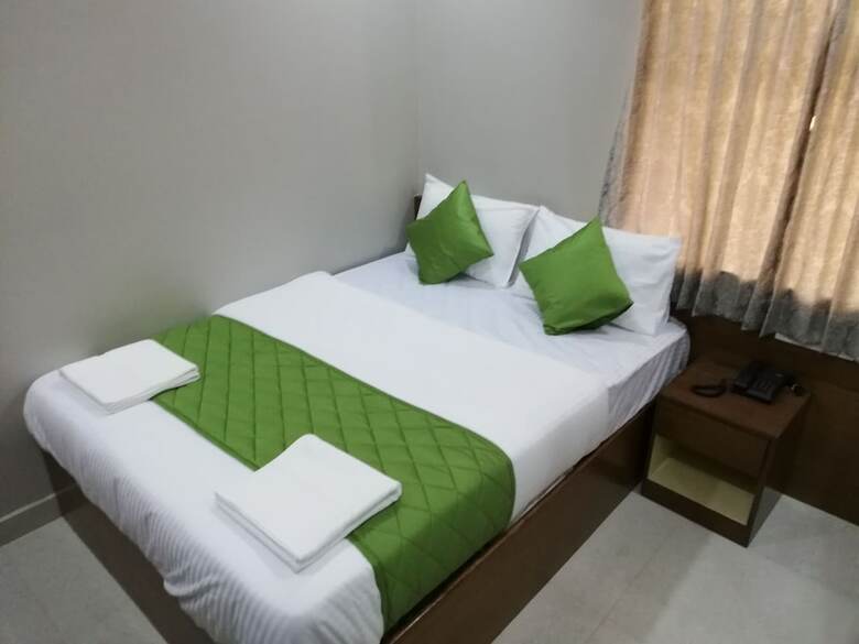 Hotel Olivia Inn And Suites