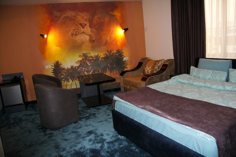 Nar-ar Hotel