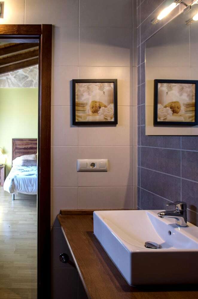 House With 3 Bedrooms In Talayuelas, With Wonderful Mountain View, Furnished Terrace And Wifi