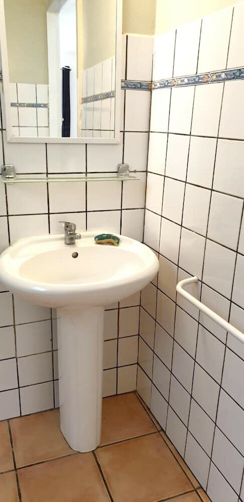 Apartamento Studio In Saint-pierre, With Enclosed Garden And Wifi