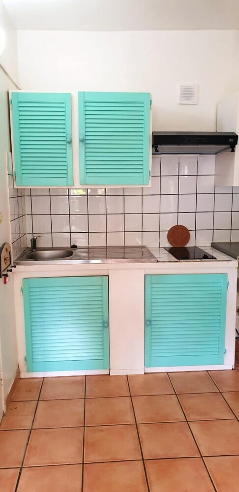 Apartamento Studio In Saint-pierre, With Enclosed Garden And Wifi