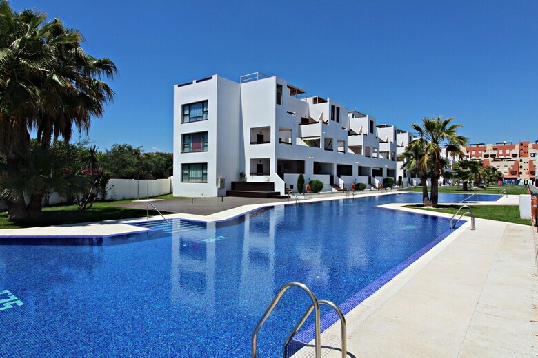 Apartamentos Alborada 1�230