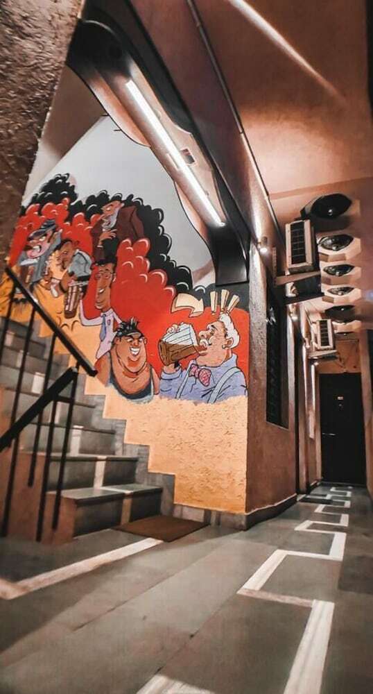 Hotel Lucky Restaurant And Guest House