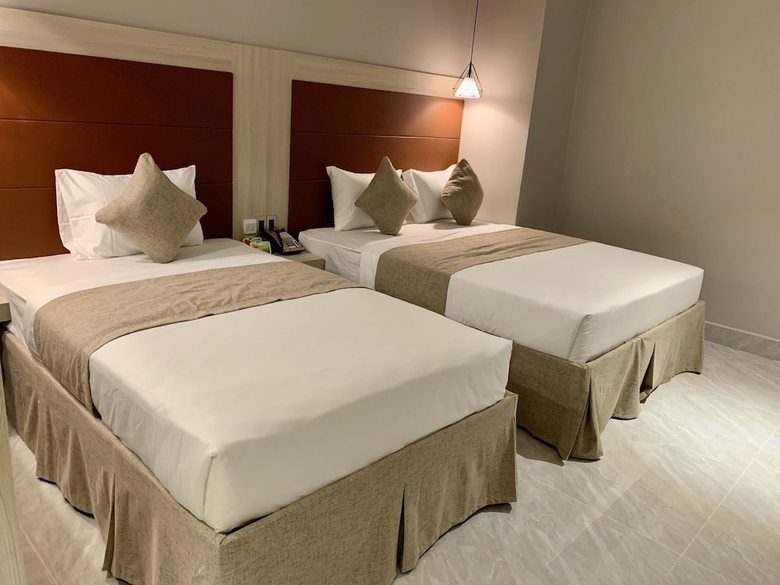 Holiday 2 Hotel