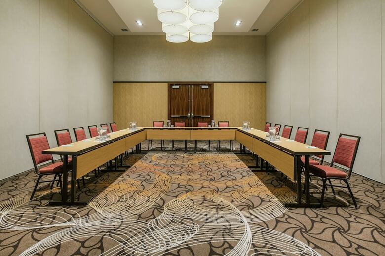 Hotel Courtyard By Marriott Calgary Airport