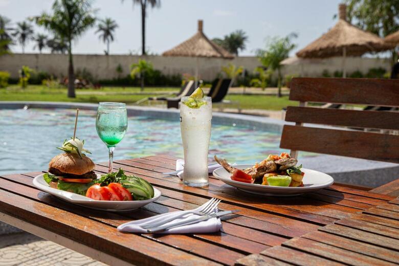 Hotel Bamboo Village Resort