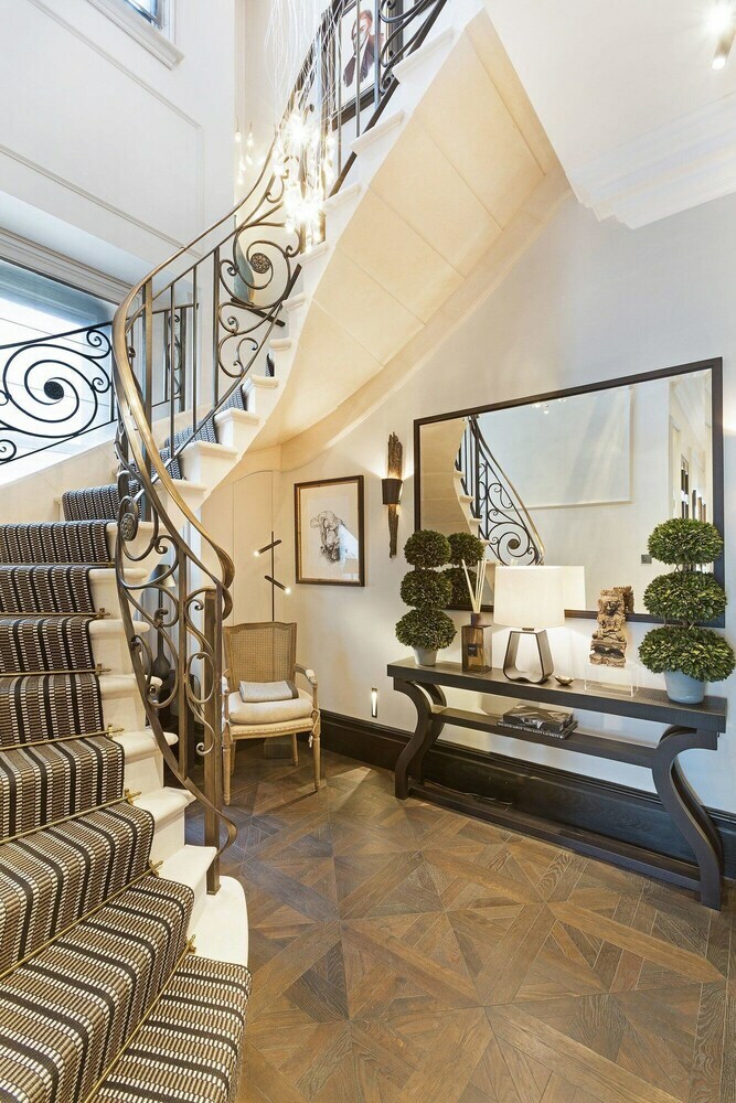 Luxury Apartment In Knightsbridge