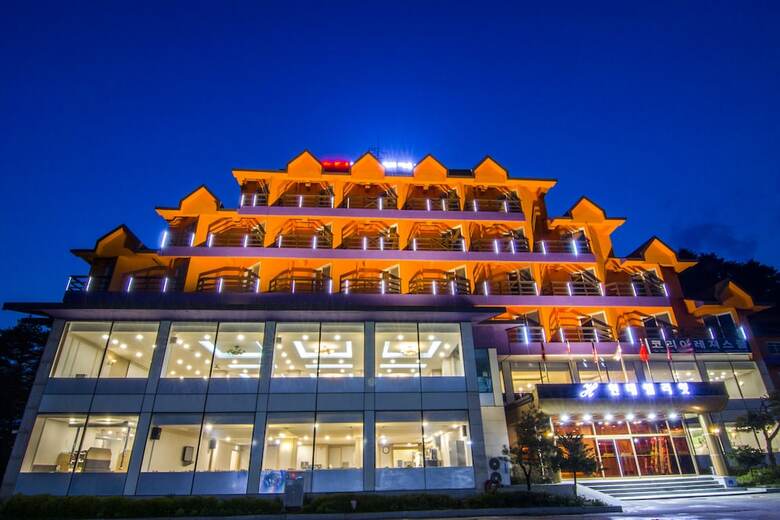 Hyundai Elliot Hotel And Resort