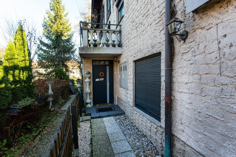 Bronia Apartments