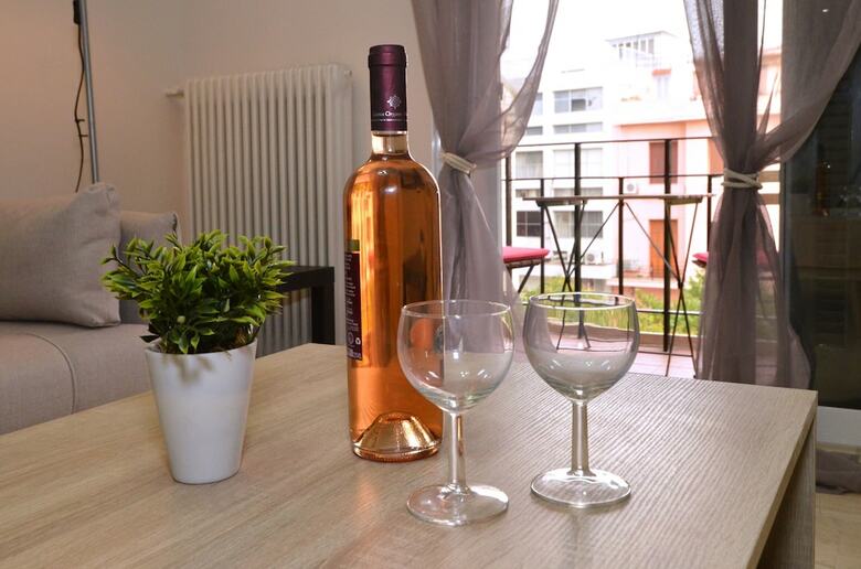 Plaka Apartment In Athens