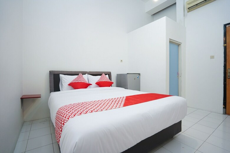 Hotel Oyo 1624 Panjang Jiwo Residence