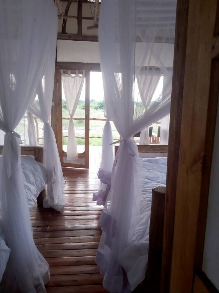 Kazinga Wilderness Safari Camp