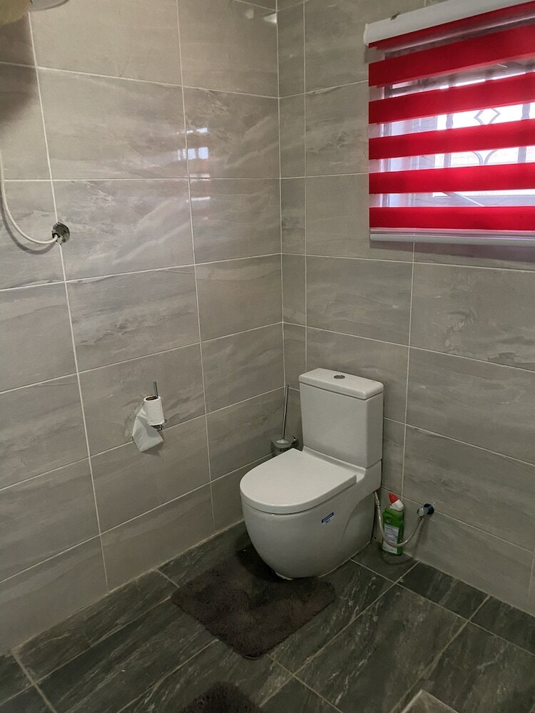 Cosy 3 Bedroom Holiday Apartment For Rent