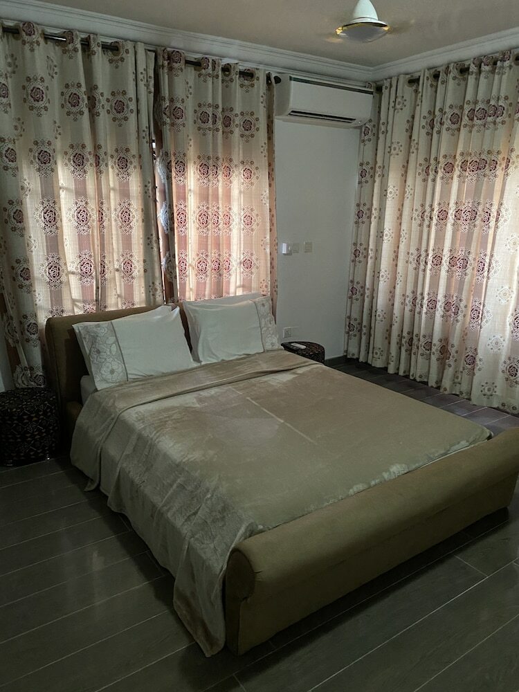 Cosy 3 Bedroom Holiday Apartment For Rent