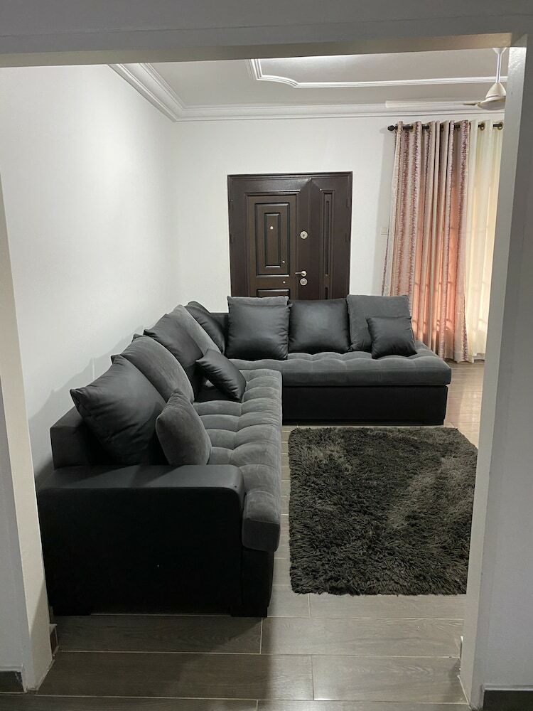 Cosy 3 Bedroom Holiday Apartment For Rent