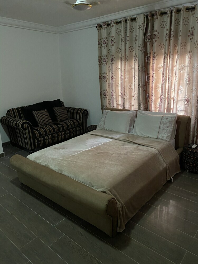 Cosy 3 Bedroom Holiday Apartment For Rent
