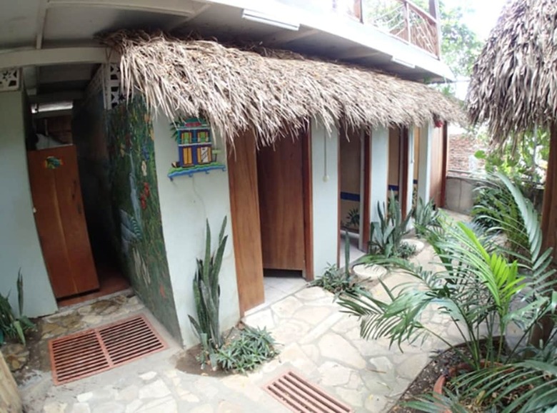 Hostal The Landing Hotel