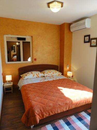 Hostal Rooms Marko Polo