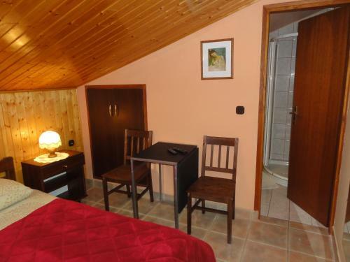 Hostal Rooms Marko Polo
