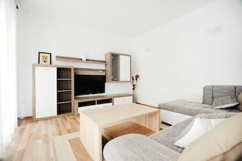 Apartments Hills