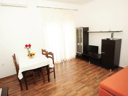 Apartments Klelija