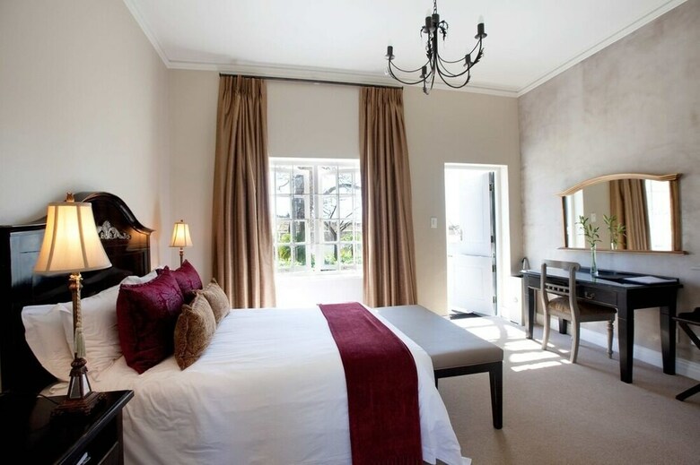 Hotel Laborie Estate