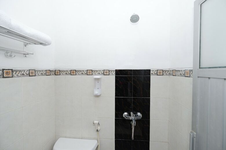 Hotel Oyo 2803 Residence Orchid