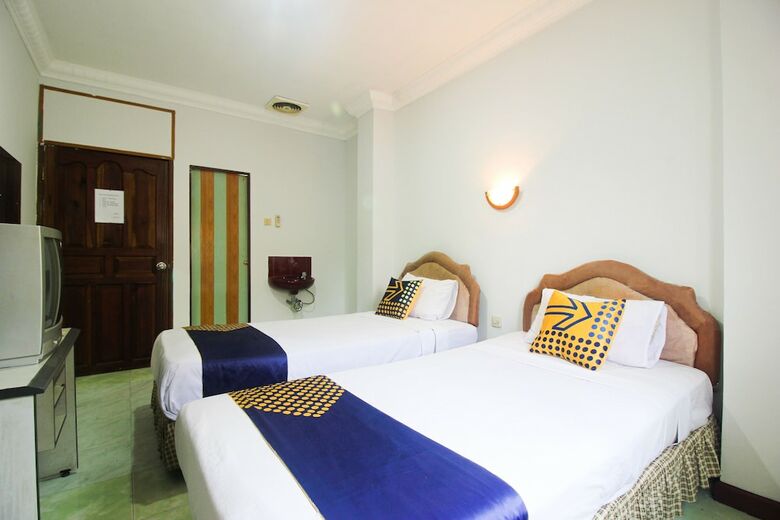 Hotel Spot On 2721 Wisma Dahlia