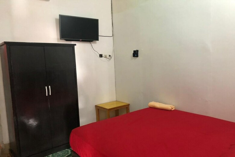 Hotel Hadhilfa Homestay