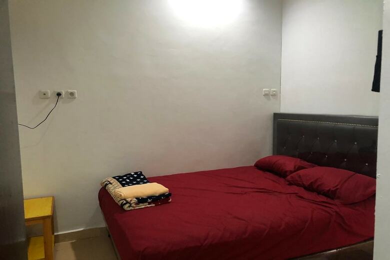 Hotel Hadhilfa Homestay
