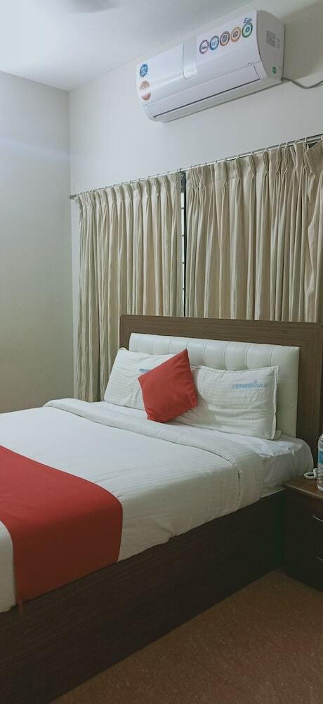 R Hotel - Manapakkam